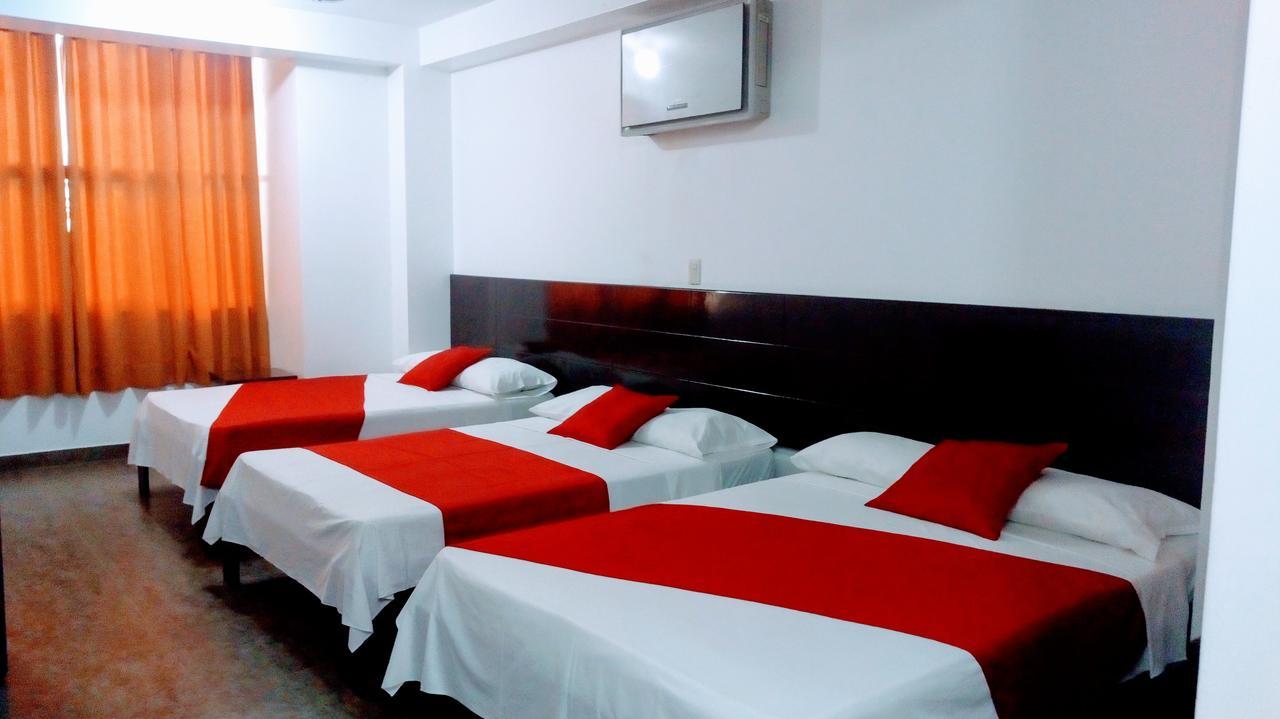 Hotel Luxor Pucallpa Kültér fotó